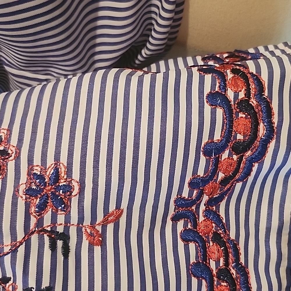 Embroidered Wrap Top - Picture 2 of 7